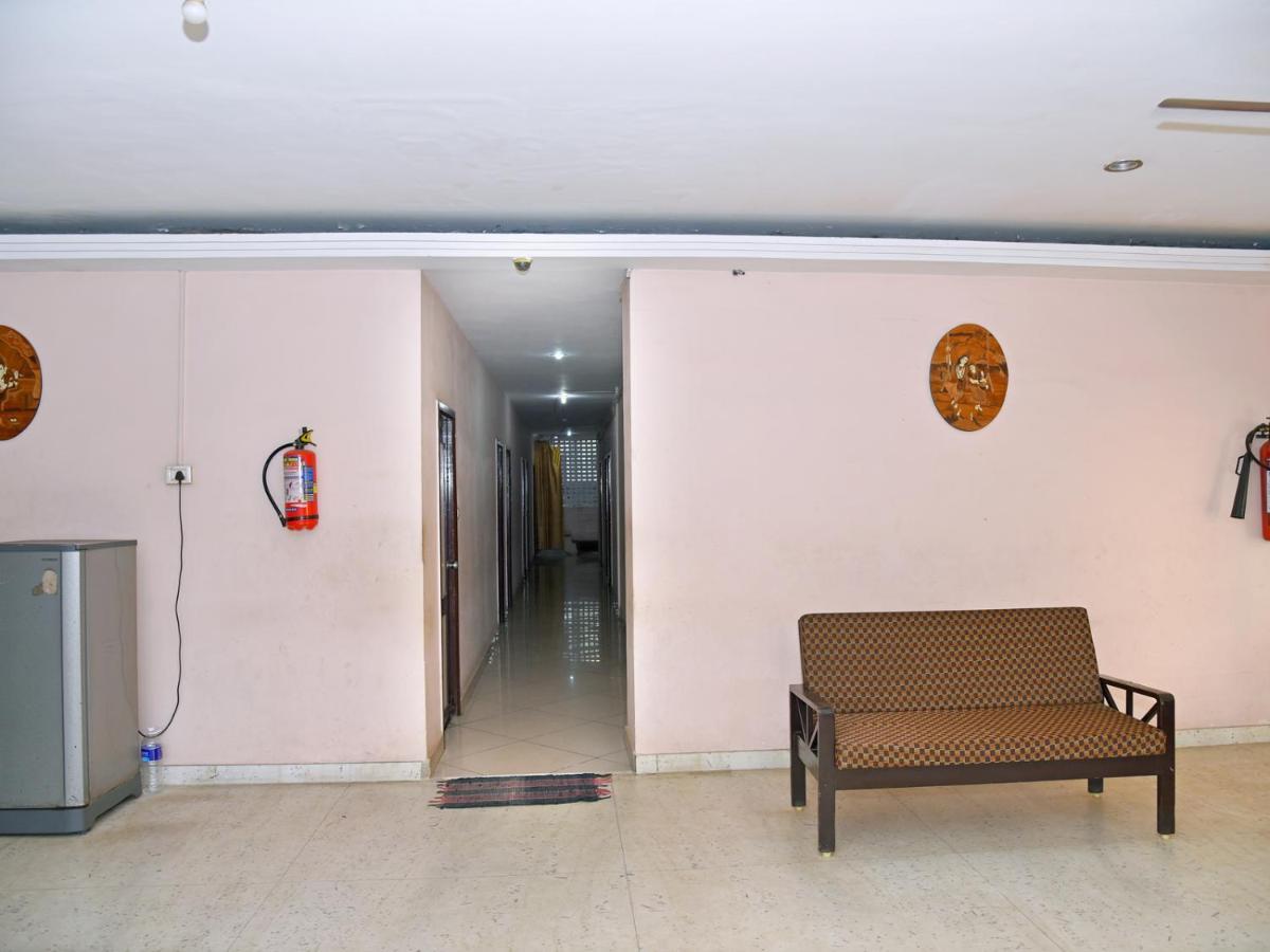 Hotel Aditya Пондичерри Экстерьер фото