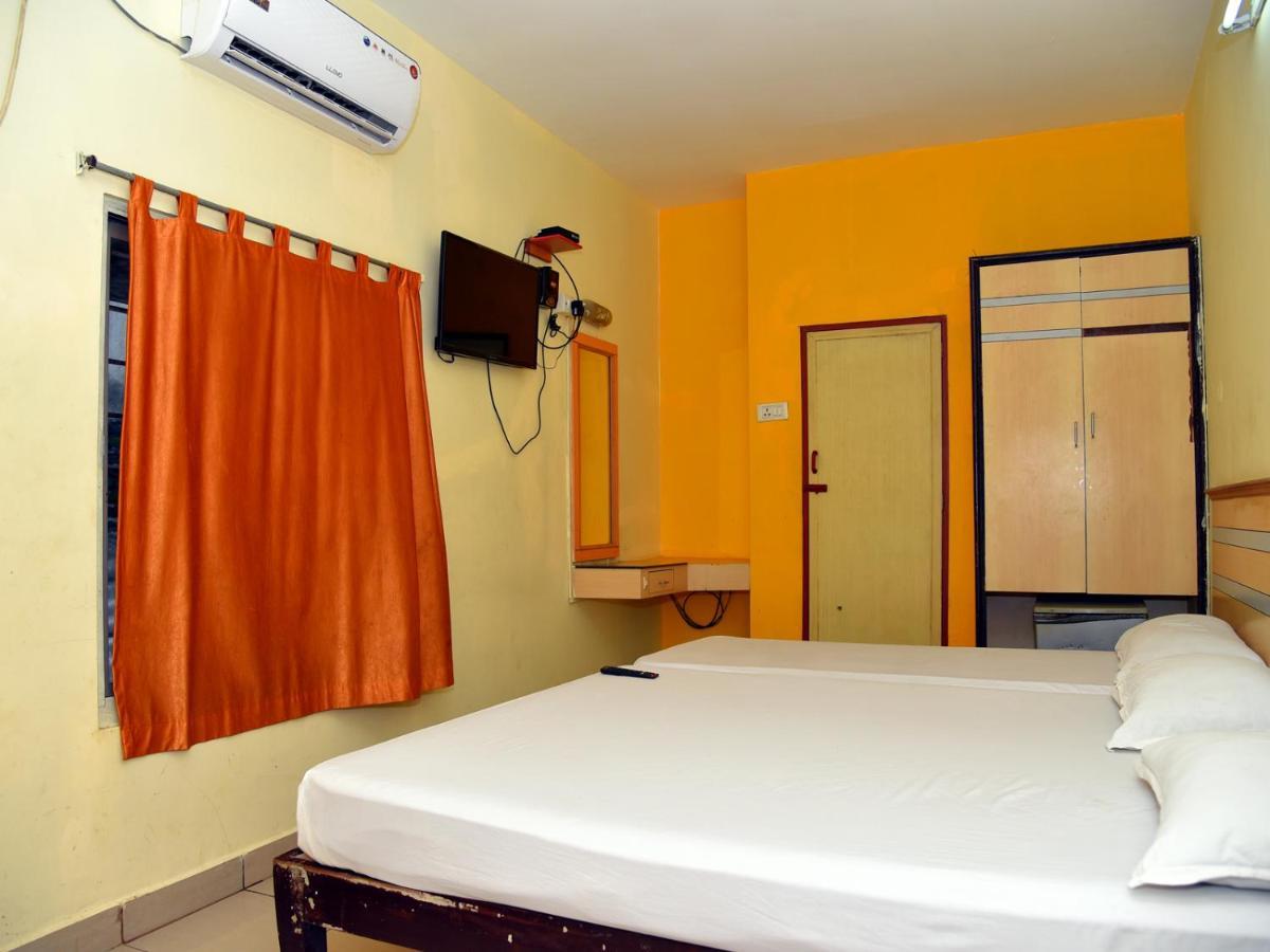 Hotel Aditya Пондичерри Экстерьер фото