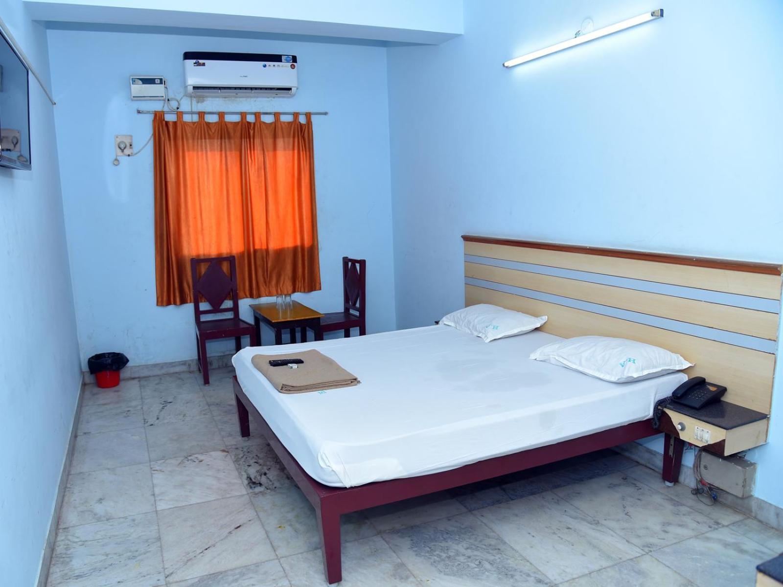 Hotel Aditya Пондичерри Экстерьер фото
